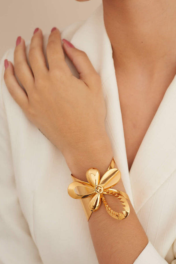 Outhouse-Oh Poppi Tuberose Handcuff-sincerelyindia.COM